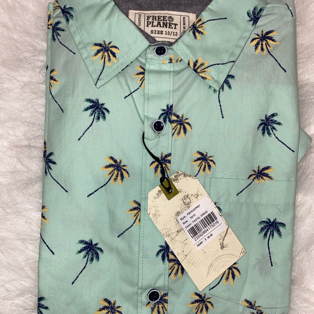 Free Planet shirt - Picture 2 of 5